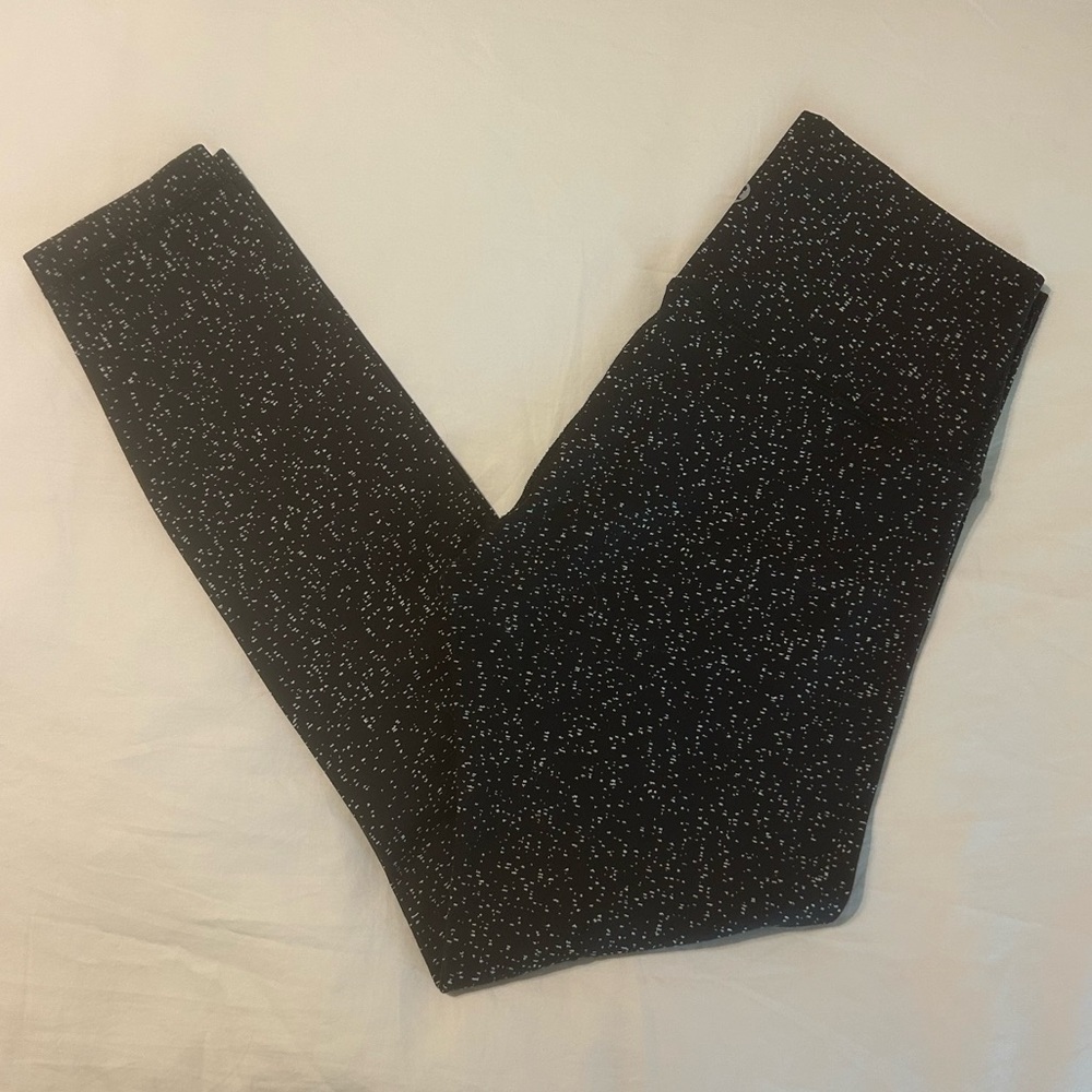 Lululemon black confetti leggings size 6